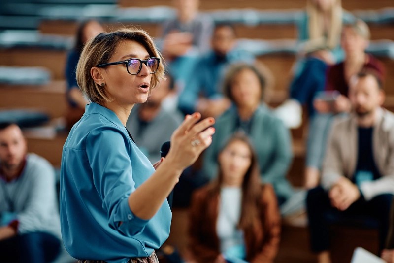 A professional storyteller communicates with her audience